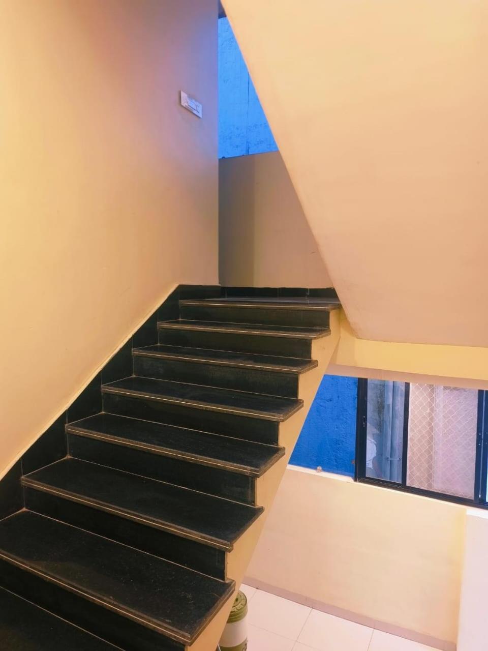 Hotel Dev Kripa อุจเจน ภายนอก รูปภาพ